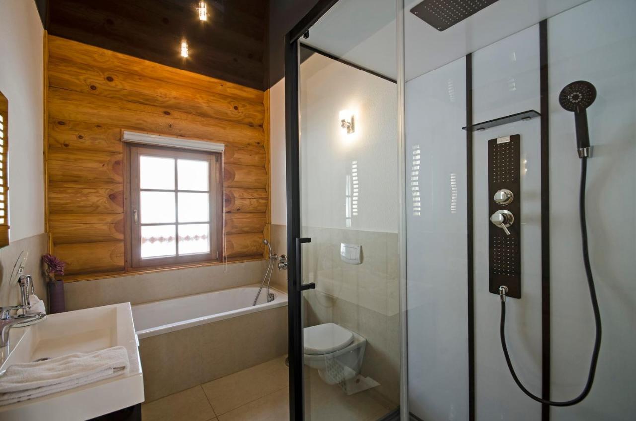 Luxus-Ferienhaus Blockhaus Chalet Nr 2 Toplage Am Feldberg Mit Sauna, Outdoor-Hottub, Kamin Auf 1300M Uem Eksteriør billede