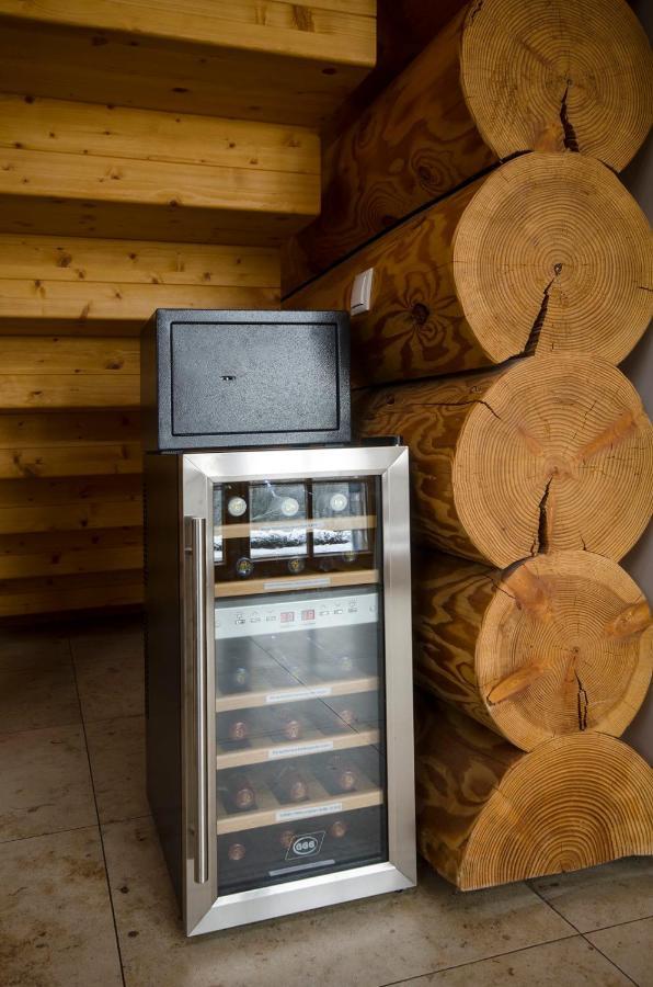 Luxus-Ferienhaus Blockhaus Chalet Nr 2 Toplage Am Feldberg Mit Sauna, Outdoor-Hottub, Kamin Auf 1300M Uem Eksteriør billede