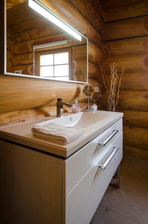 Luxus-Ferienhaus Blockhaus Chalet Nr 2 Toplage Am Feldberg Mit Sauna, Outdoor-Hottub, Kamin Auf 1300M Uem Eksteriør billede