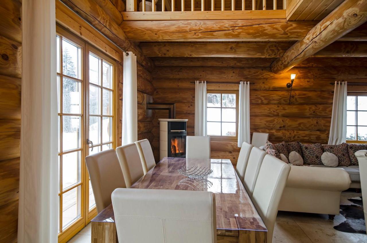 Luxus-Ferienhaus Blockhaus Chalet Nr 2 Toplage Am Feldberg Mit Sauna, Outdoor-Hottub, Kamin Auf 1300M Uem Eksteriør billede