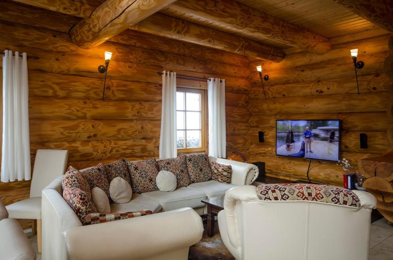 Luxus-Ferienhaus Blockhaus Chalet Nr 2 Toplage Am Feldberg Mit Sauna, Outdoor-Hottub, Kamin Auf 1300M Uem Eksteriør billede